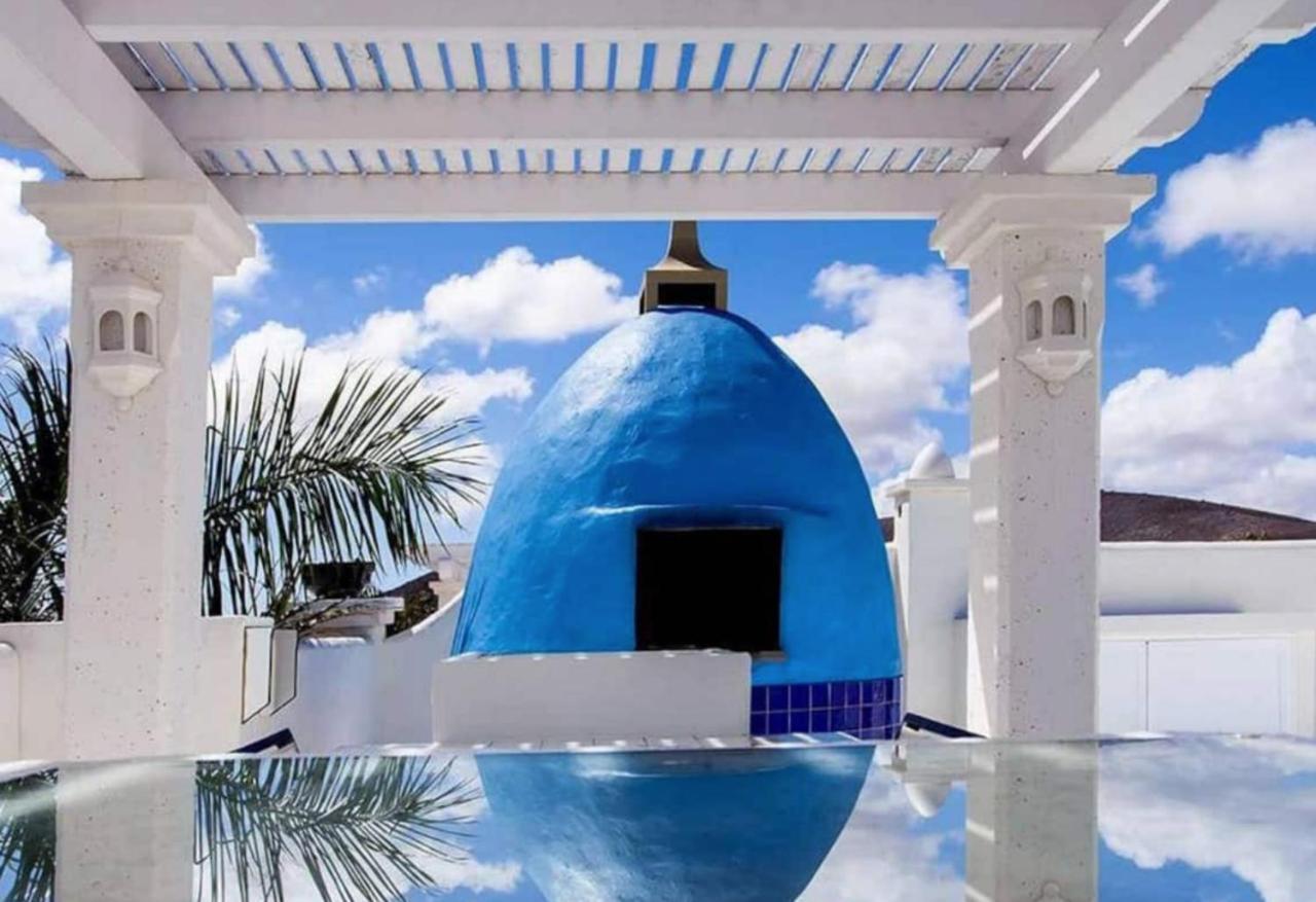 Villa Tiguaro Piscina Climat Jacuzzy Ac Villa 9 12 Corralejo Exterior photo
