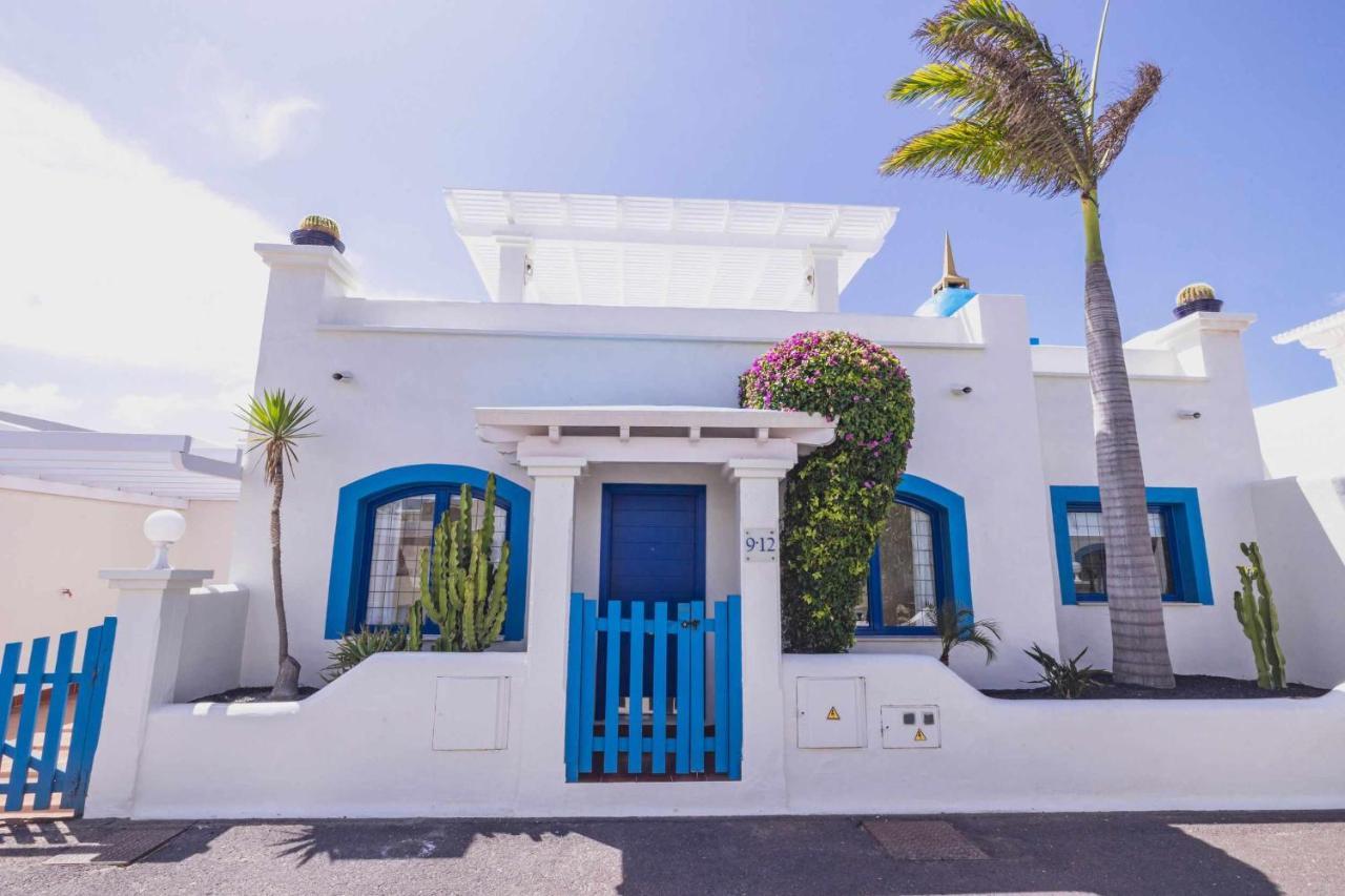 Villa Tiguaro Piscina Climat Jacuzzy Ac Villa 9 12 Corralejo Exterior photo