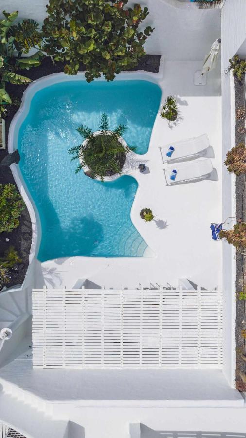 Villa Tiguaro Piscina Climat Jacuzzy Ac Villa 9 12 Corralejo Exterior photo